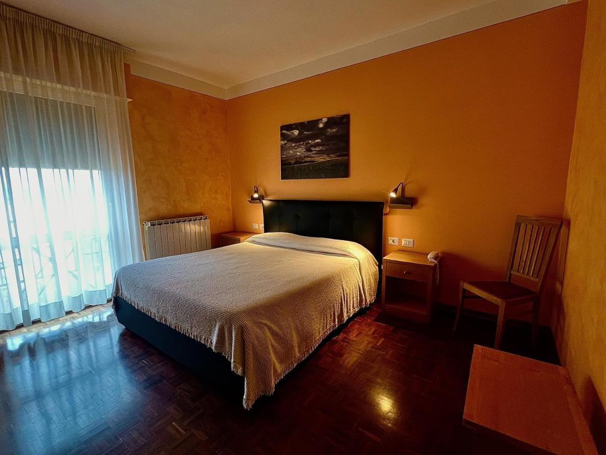 Albergo Di Murlo Exteriör bild