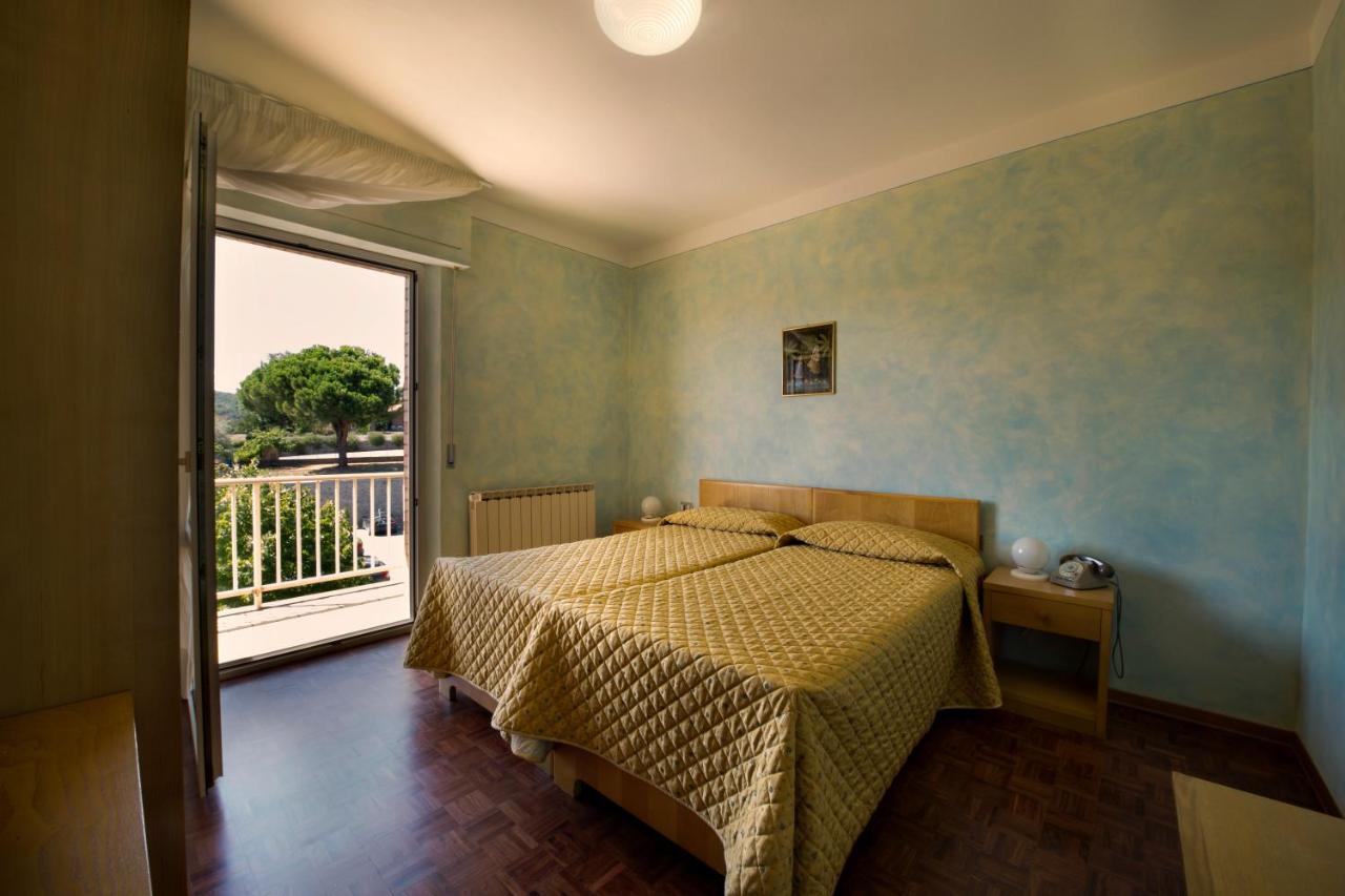 Albergo Di Murlo Exteriör bild